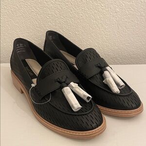 Franco Sarto Women’s Carolyn Low3 Black Perforated Loafers with Tassels